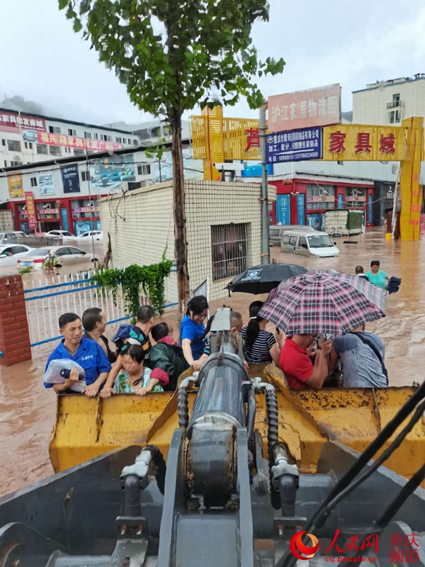 ����������������������Χ��·����������������������Ī�ţ���                                                                                                                                                                                             